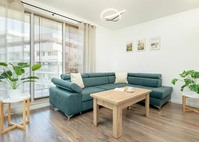 Duży Z Parkingiem I Balkonem W Kołobrzegu By Noclegi Renters